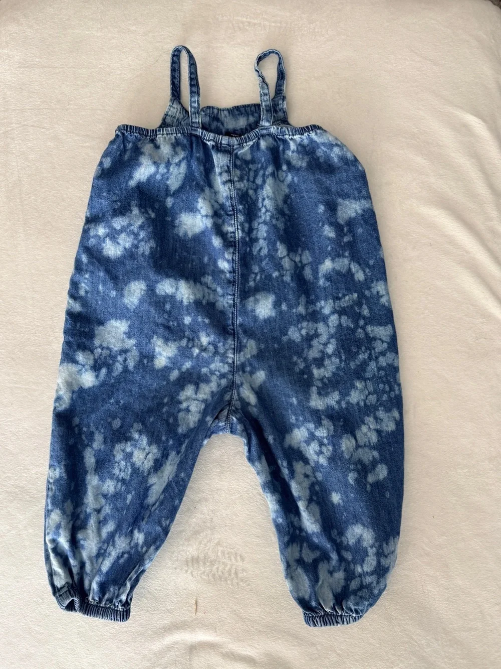 Gap Baby - Acid Wash / Tie Dye Blue Chambray Romper - 18/.24 M